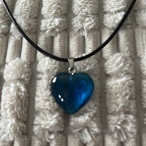 🌙 C626 - Blue heart necklace